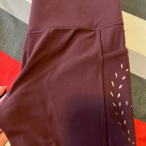 ATHLETA Saltation Stash Pocket legging bundle - Picture 2 of 8